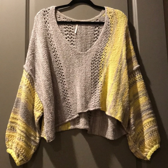 Pullover - Picture 3 of 3